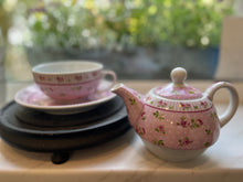 Afbeelding in Gallery-weergave laden, Theepot-setje met roosjes