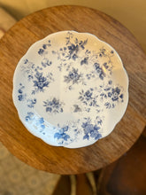 Afbeelding in Gallery-weergave laden, schotel op voet