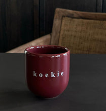 Afbeelding in Gallery-weergave laden, Mok SiSi - bordeaux/koekie